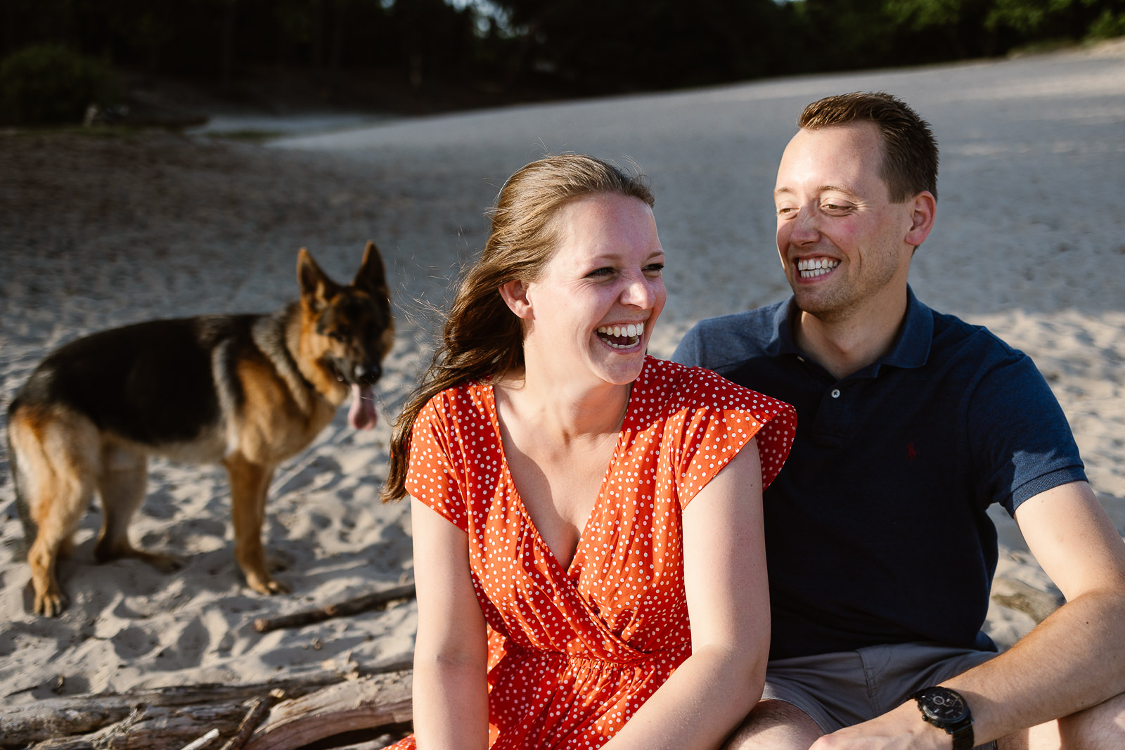 denise-van-duren-loveshoot-in-het-zand-3