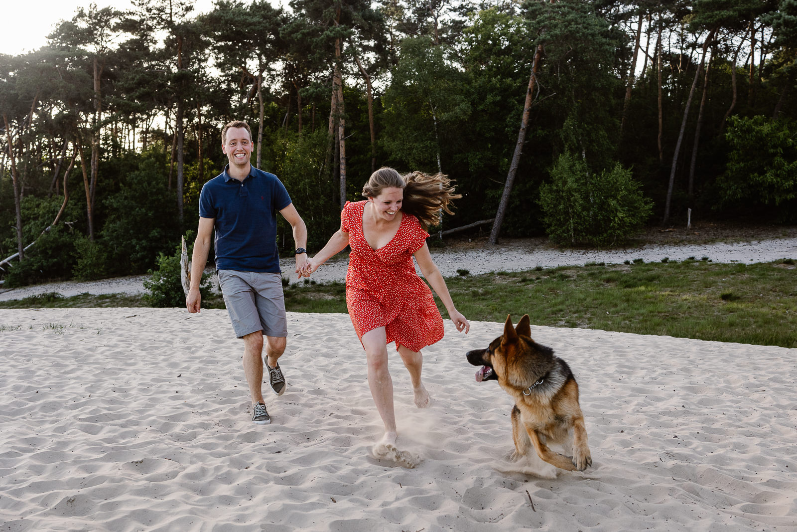 denise-van-duren-loveshoot-in-het-zand-5