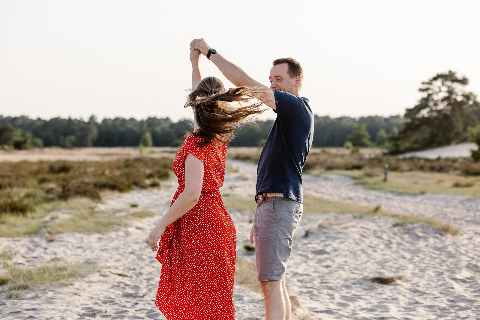 denise-van-duren-loveshoot-in-het-zand-6