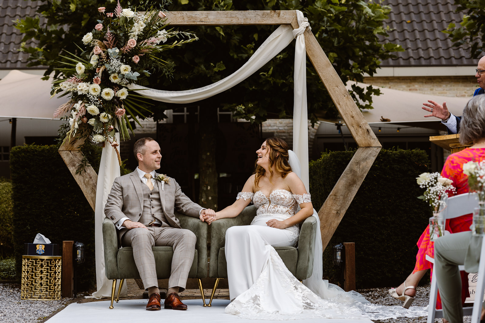 denise-van-duren-trouwfotograaf-koetshuijs-strijbeek-19