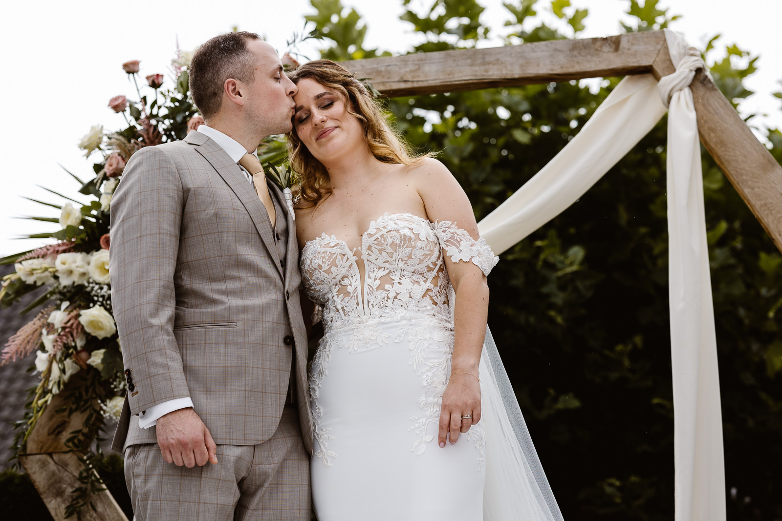 denise-van-duren-trouwfotograaf-koetshuijs-strijbeek-33