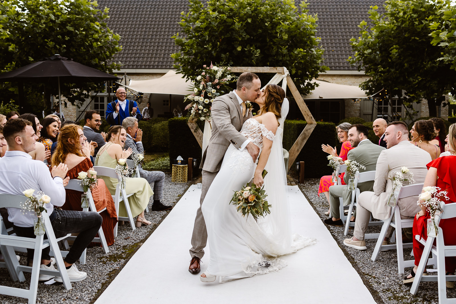 denise-van-duren-trouwfotograaf-koetshuijs-strijbeek-34
